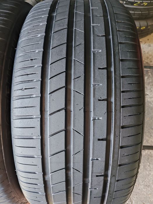 2 anvelope 235 40 19