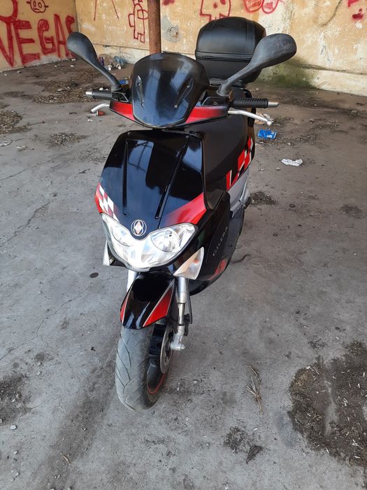 Vând scuter Gilera Runner 50cc 2T – acte complete, portbagaj