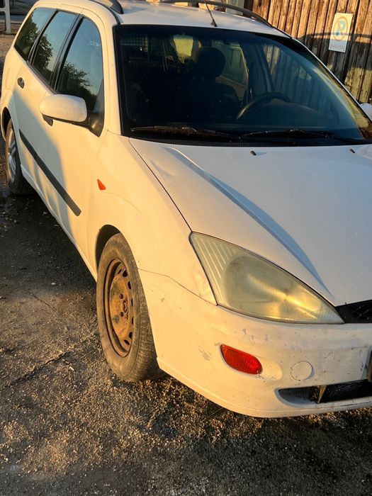 FORD Focus 2000 — imagine 1