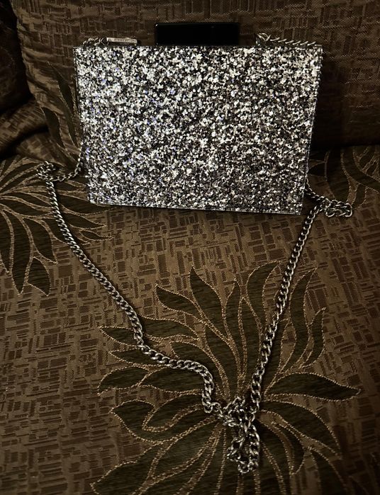 Луксозна коктейлна чантичка KARL LAGERFELD LimitedEdition Оriginal NEW