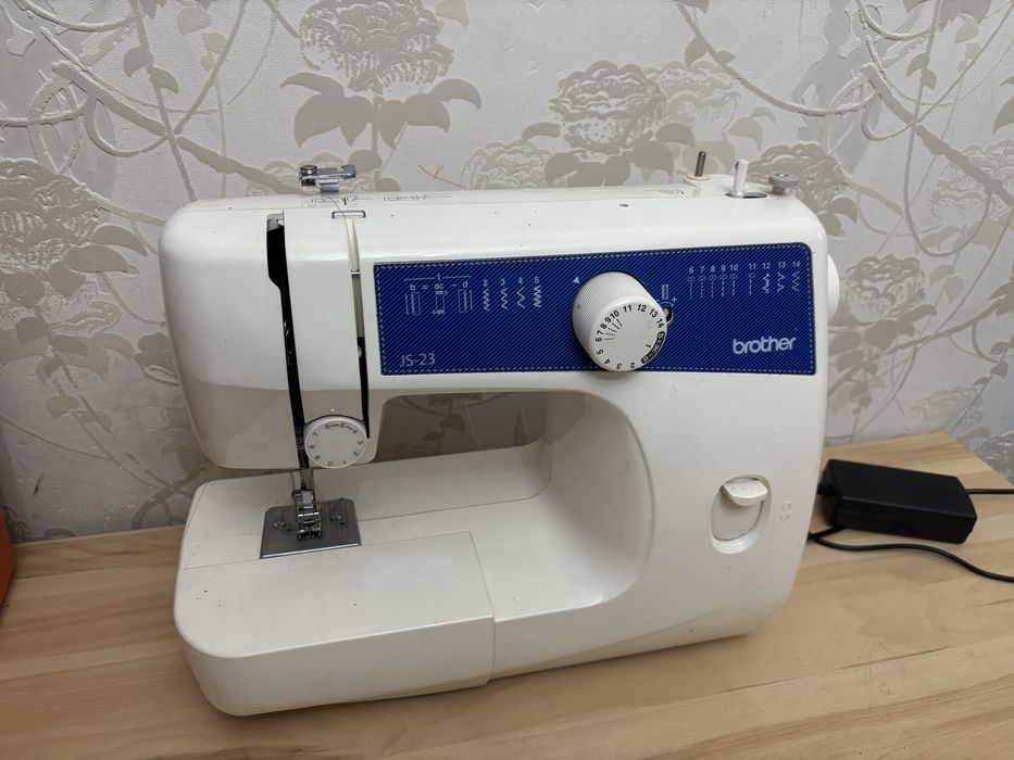 Швейная машина Brother JS-23