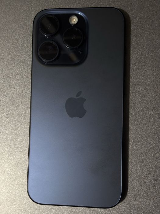 IPhone 15 pro 256 гб