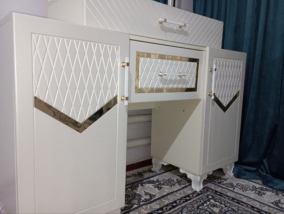 Uy uchun jihozlar mehmonhona