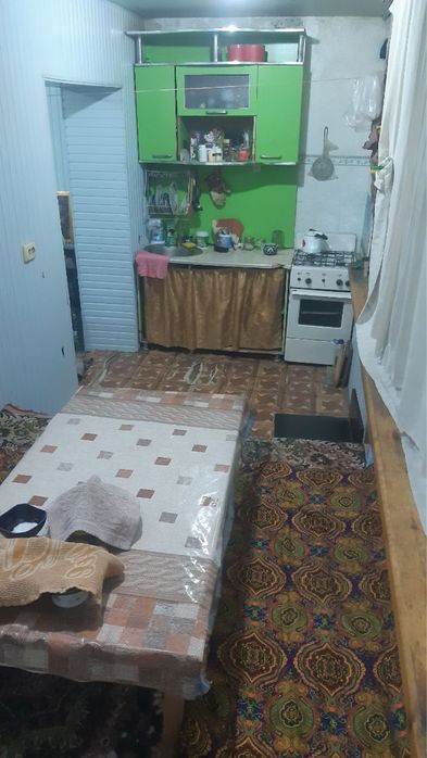 Срочна 3 хонали квартира сотилади