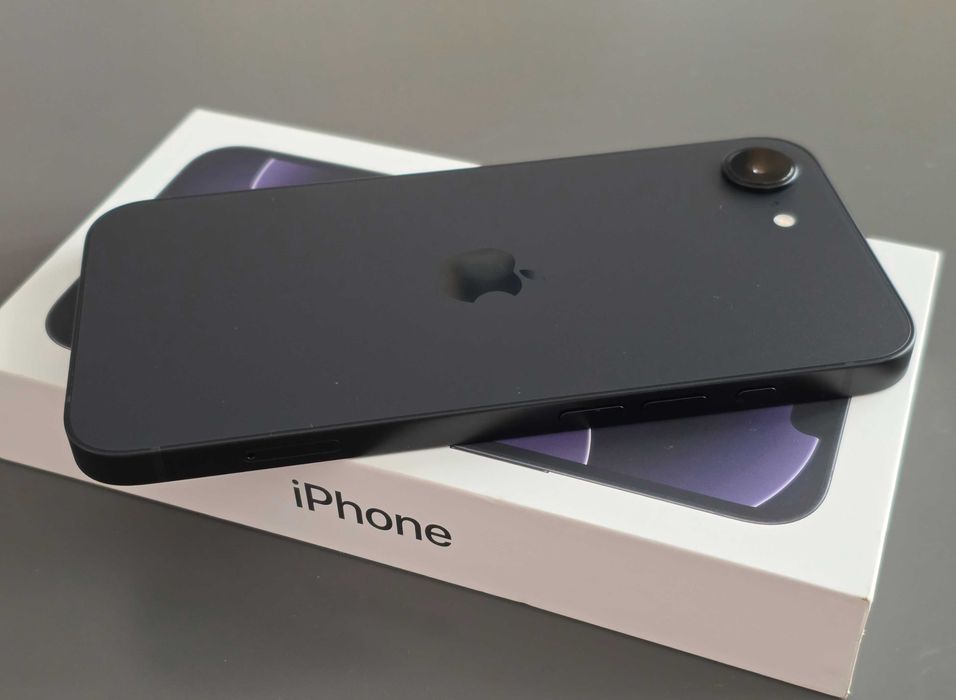 iPhone 17e, 512 GB, 8 GB RAM, 5G, Black, nou