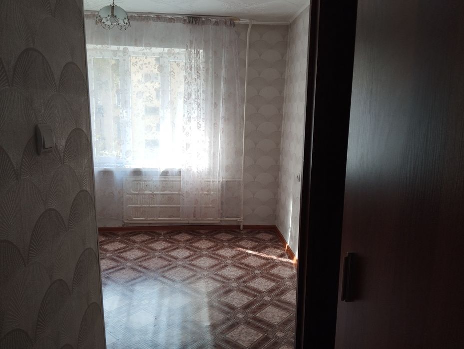 Продам 3-х  комнатную квартиру