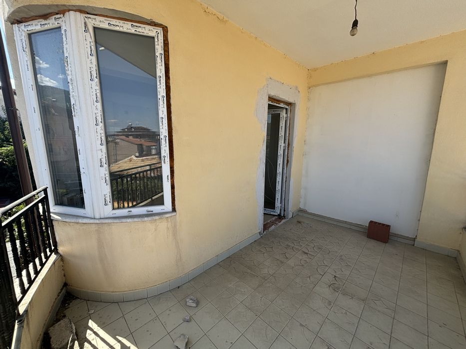 Продава се Тристаен апартамент в Петрич - 92 кв.м за 544 €/кв.м - Снимка #6