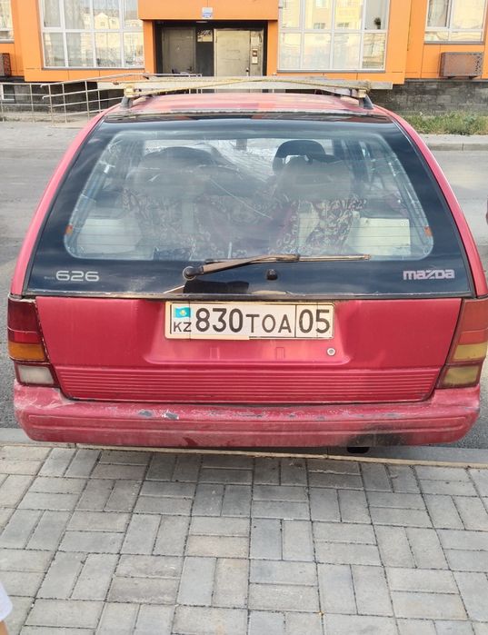 Мазда 626 В хорошем состояний