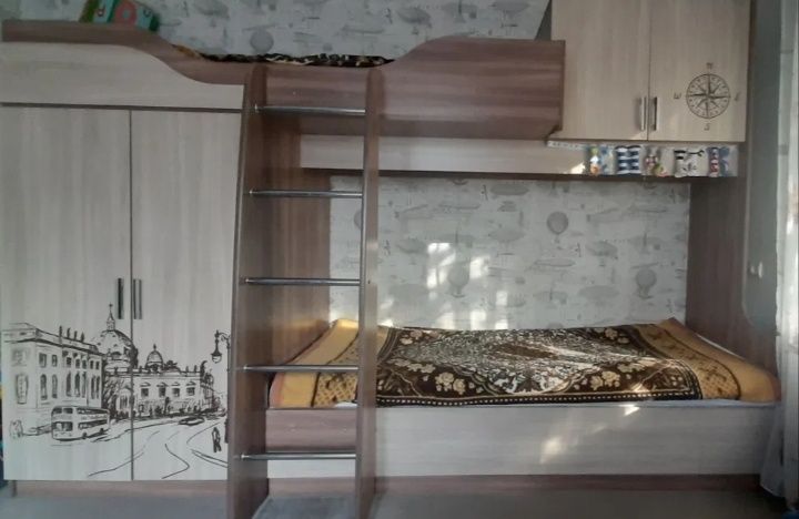 Продам двухъярусную кровать