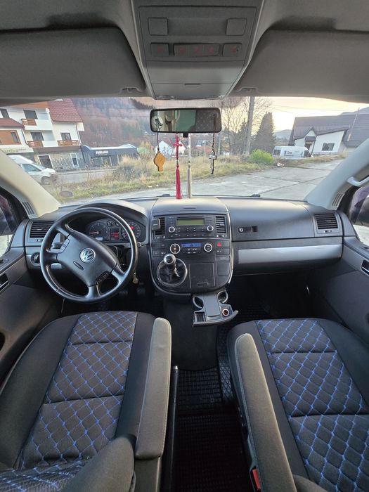 Vând Multivan 4×4 T5 volkswagen
