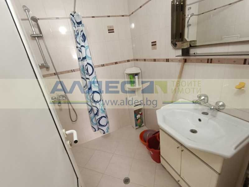 Дава се под наем Двустаен апартамент в София, Център - 60 кв.м за 765 € - Снимка #7