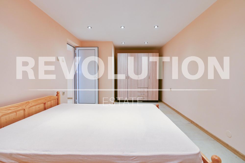 Дава се под наем Двустаен апартамент в София, Триъгълника - 55 кв.м за 425 € - Снимка #3