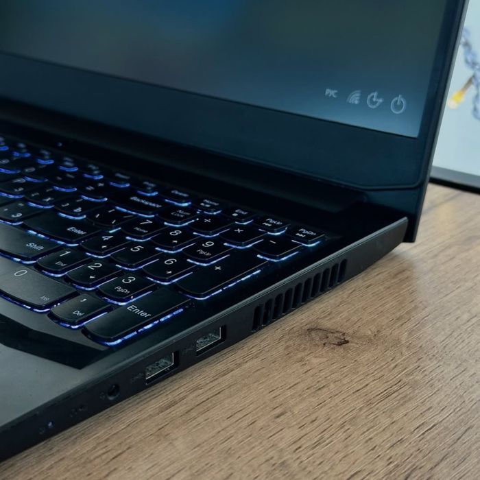 Мощный игровой ноутбук Lenovo IdeaPad Gaming / в отличном состоянии