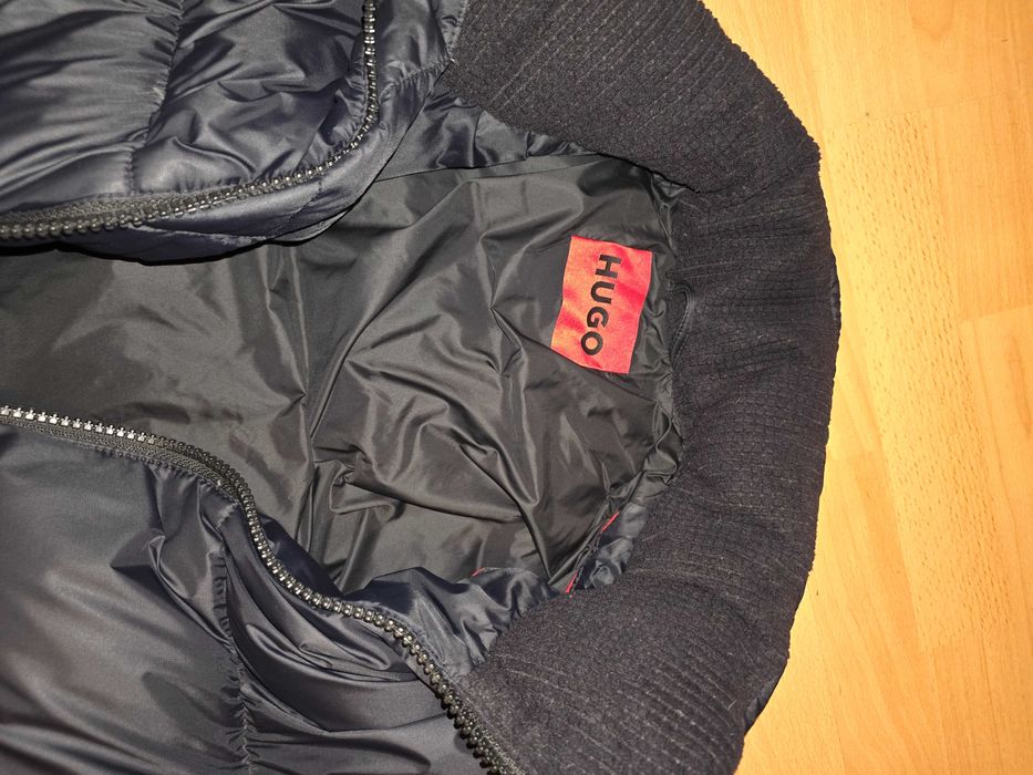 Продавам пухено яке Hugo