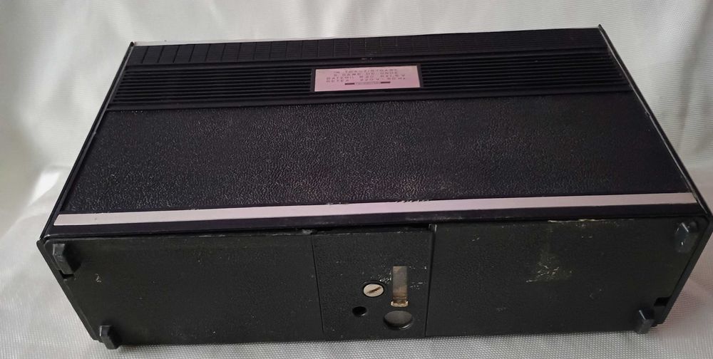 Aparat radio romanesc de colectie