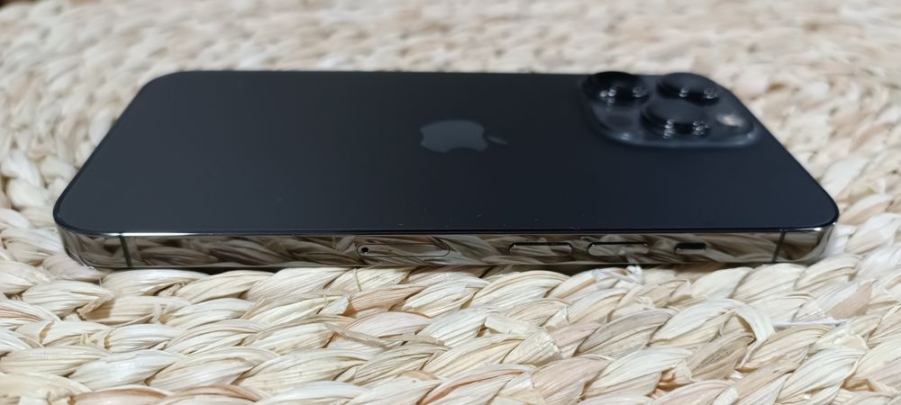 iPhone 13 Pro. В идеальном состоянии.
