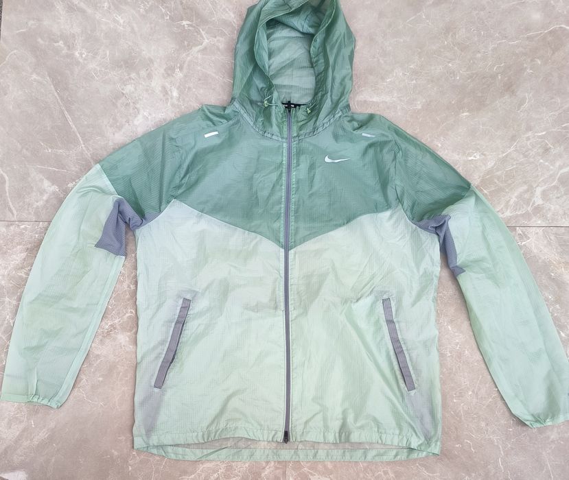 Nike Running яке L размер
