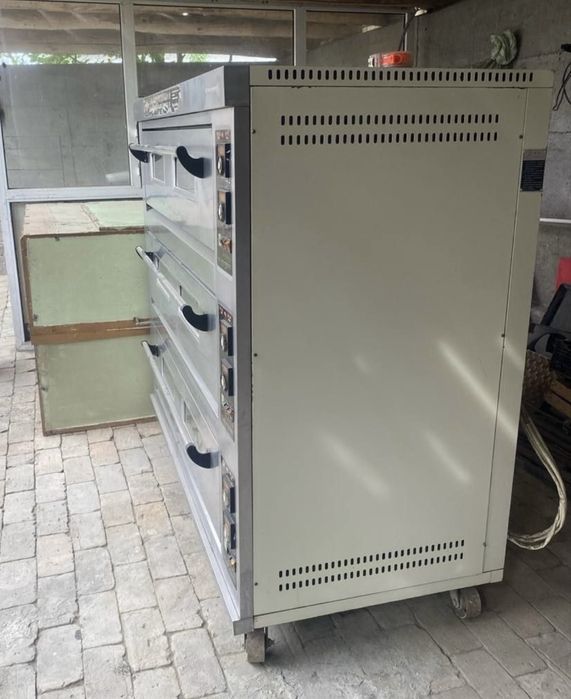 3 qavatli Elektr toki orqali qiziydi korpus metal nerjaveka ichida ten