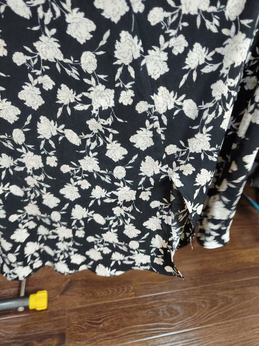 Элегантное платье миди в романтичном стиле