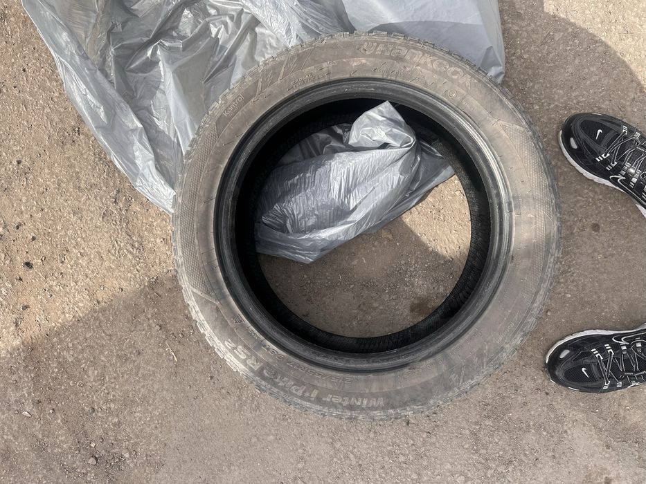 Шины 17/215/55 зимние