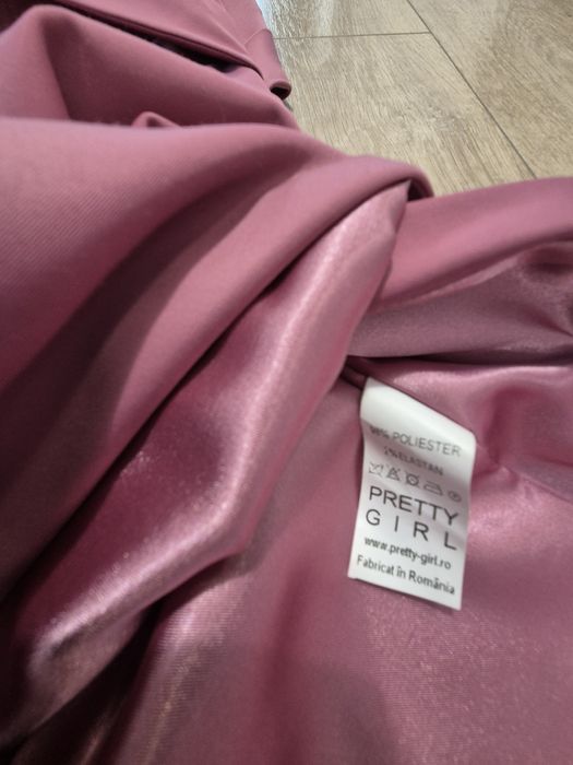 Rochie elegantă midi S