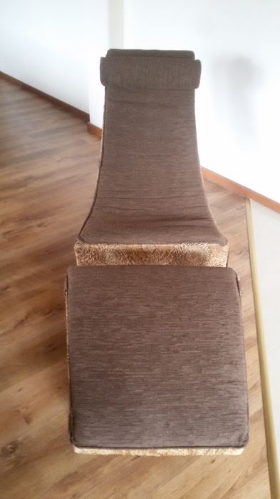 Лежанка - шезлонг с меки възглавници