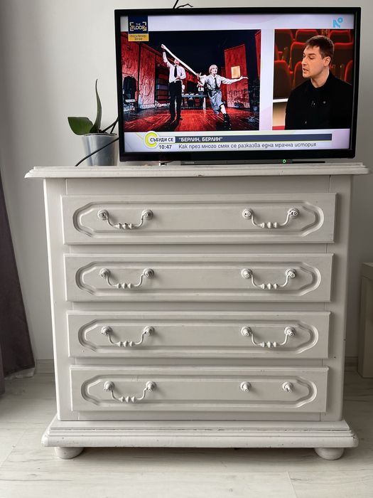 Старинен скрин, много запазен