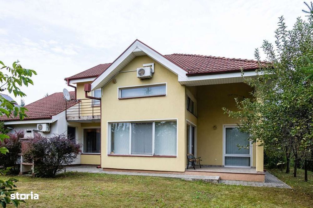Casă frumoasă și mobilată în Livezeni