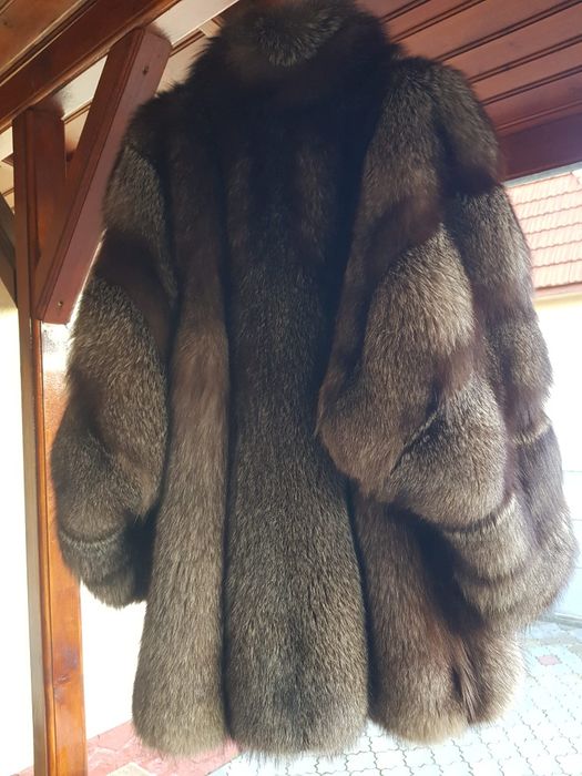 Doua blanuri deosebite