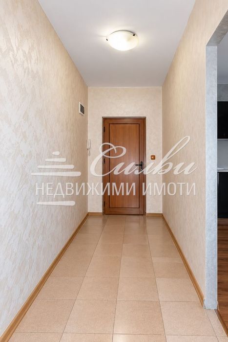 Продава се Двустаен апартамент в Шумен, Добруджански - 55 кв.м за 1982 €/кв.м - Снимка #9