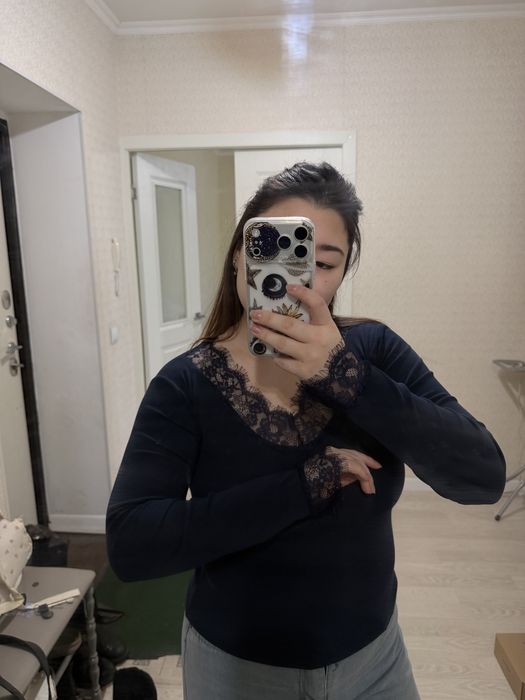 Лонгслив кружевной