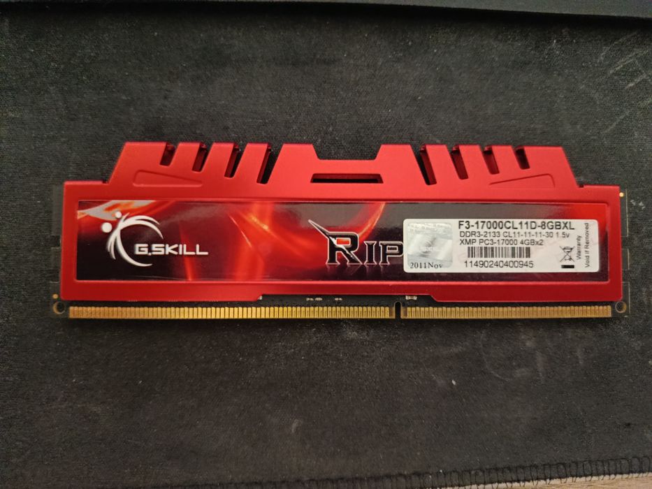 G.SKILL Ripjaws DDR3 8GB, 2133 MHz, CL11 (F3-17000CL11D-8GBXL).