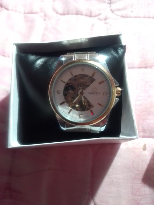 Продам часы оригинал механика