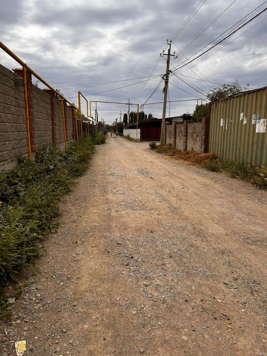 Продаётся двухэтажный дом за городом