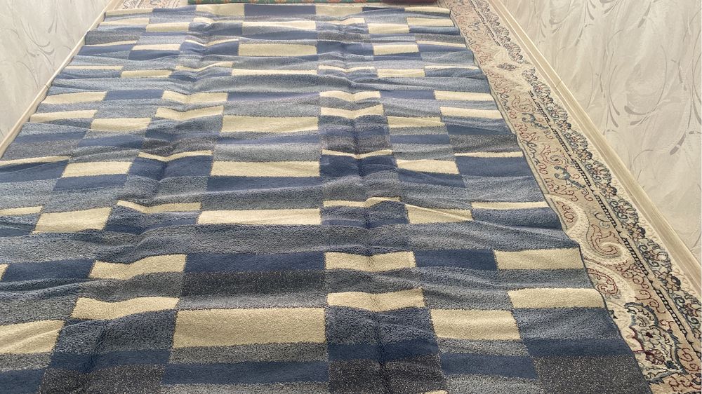 Продается ковер