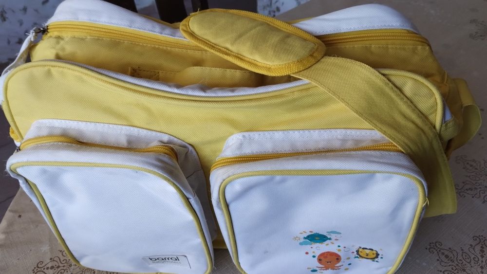 чанта за бебешка количка.