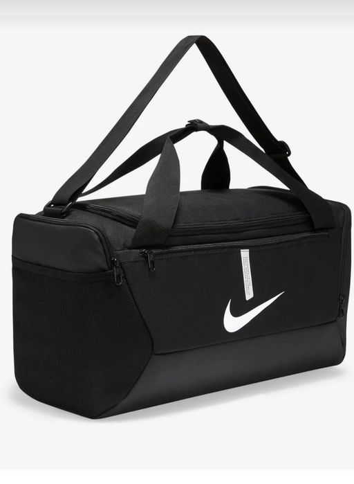 Чисто нов сак Nike