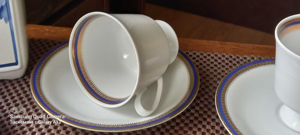 Сет за кафе и сладки+кутия за подправки