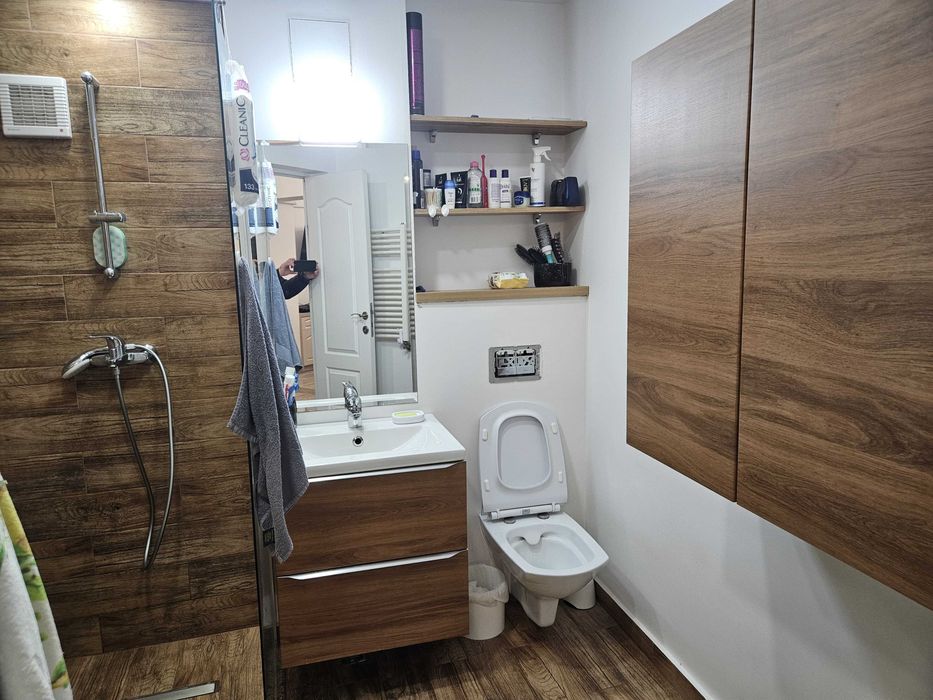 Apartament cu doua caamere transfomat in 3 Ultracentral  / Casa Cartii