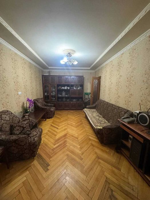 Продаётся своя квартира 3/14 Ц6