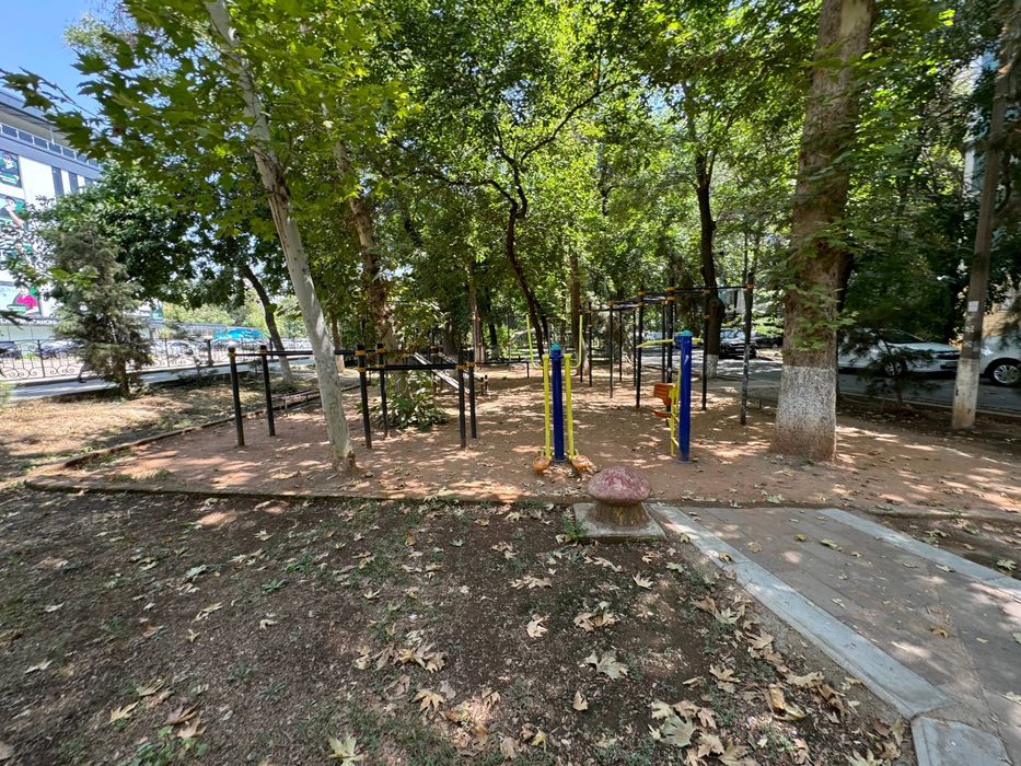 #155 Центр, Яккасарой, Бобур коча, 2/3/9 шинам квартира сотилади