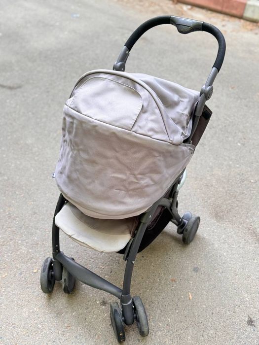 Пррдам коляску Chicco Simplicity