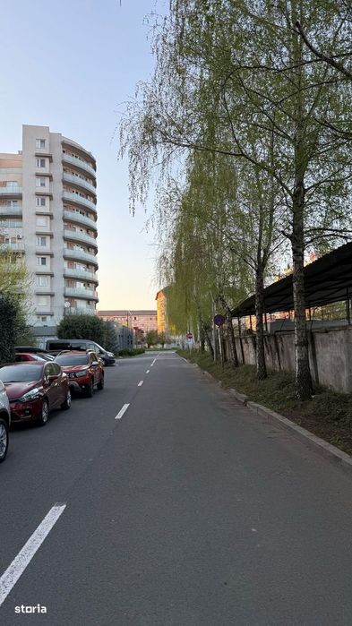 2cam, et.5, panoramă, balcon , parcare libera, /doar pentru SC