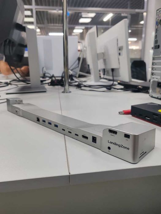 Продам мощную док-станцию LandingZone LZ5015T для MacBook