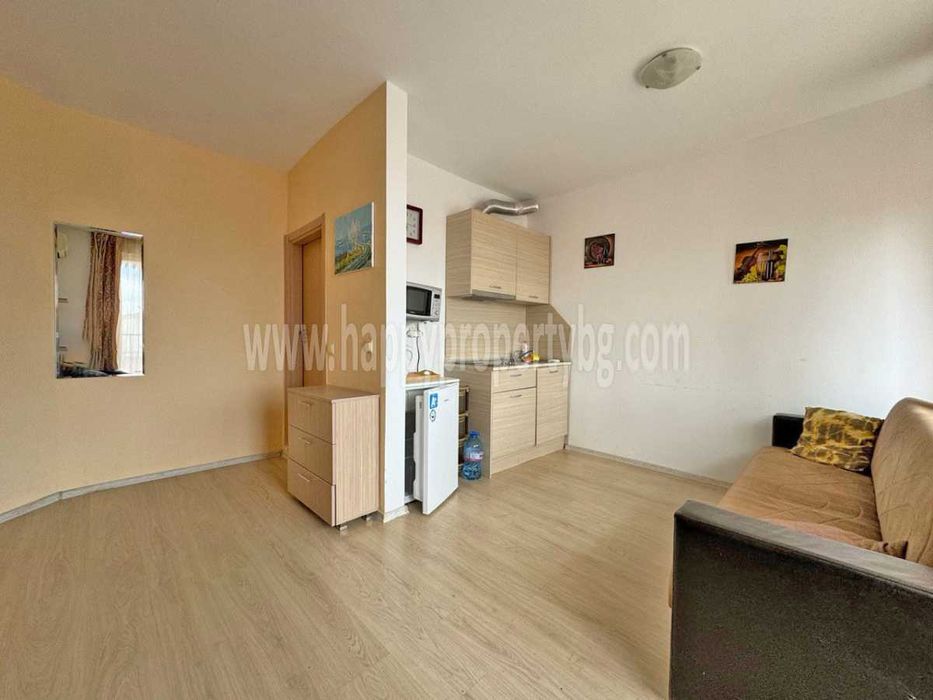 Продава се Двустаен апартамент в к.к. Слънчев бряг - 54 кв.м за 1038 €/кв.м - Снимка #2