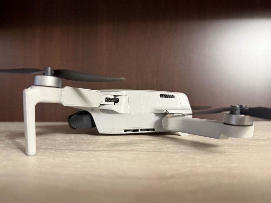 DJI Mini 2 Fly More Combo