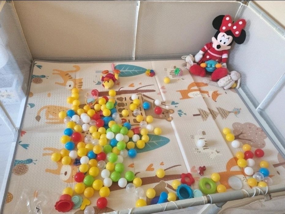 Tarc de joaca copii marimea 150 x 180 cm