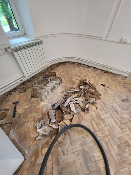 Recondiționez parchet