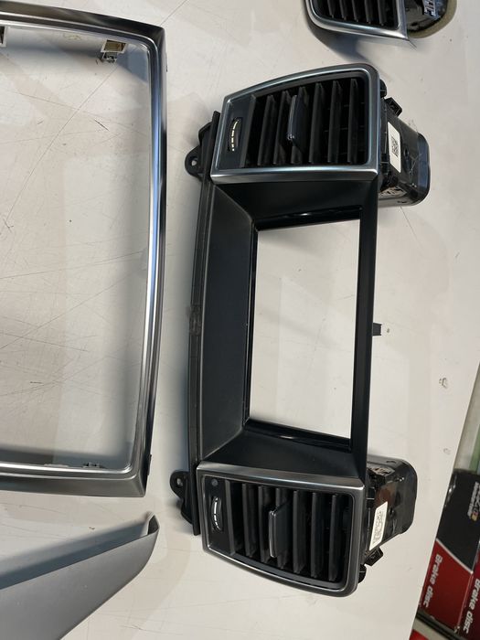 Trimuri grile aerisire mercedes ML w166