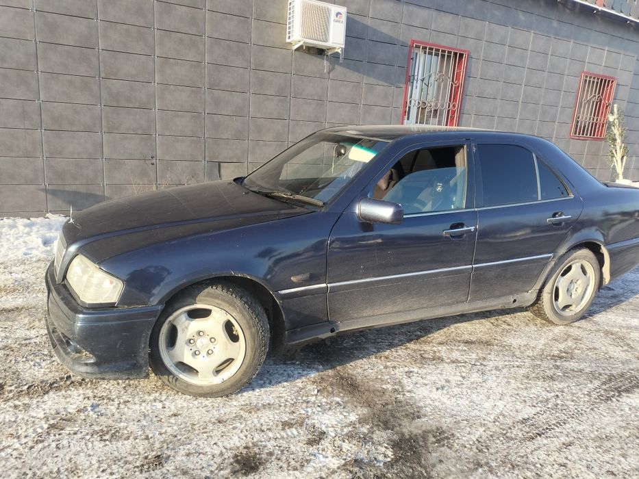 Продам машину w202